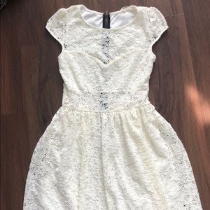 White lace dress by Guess Size Small